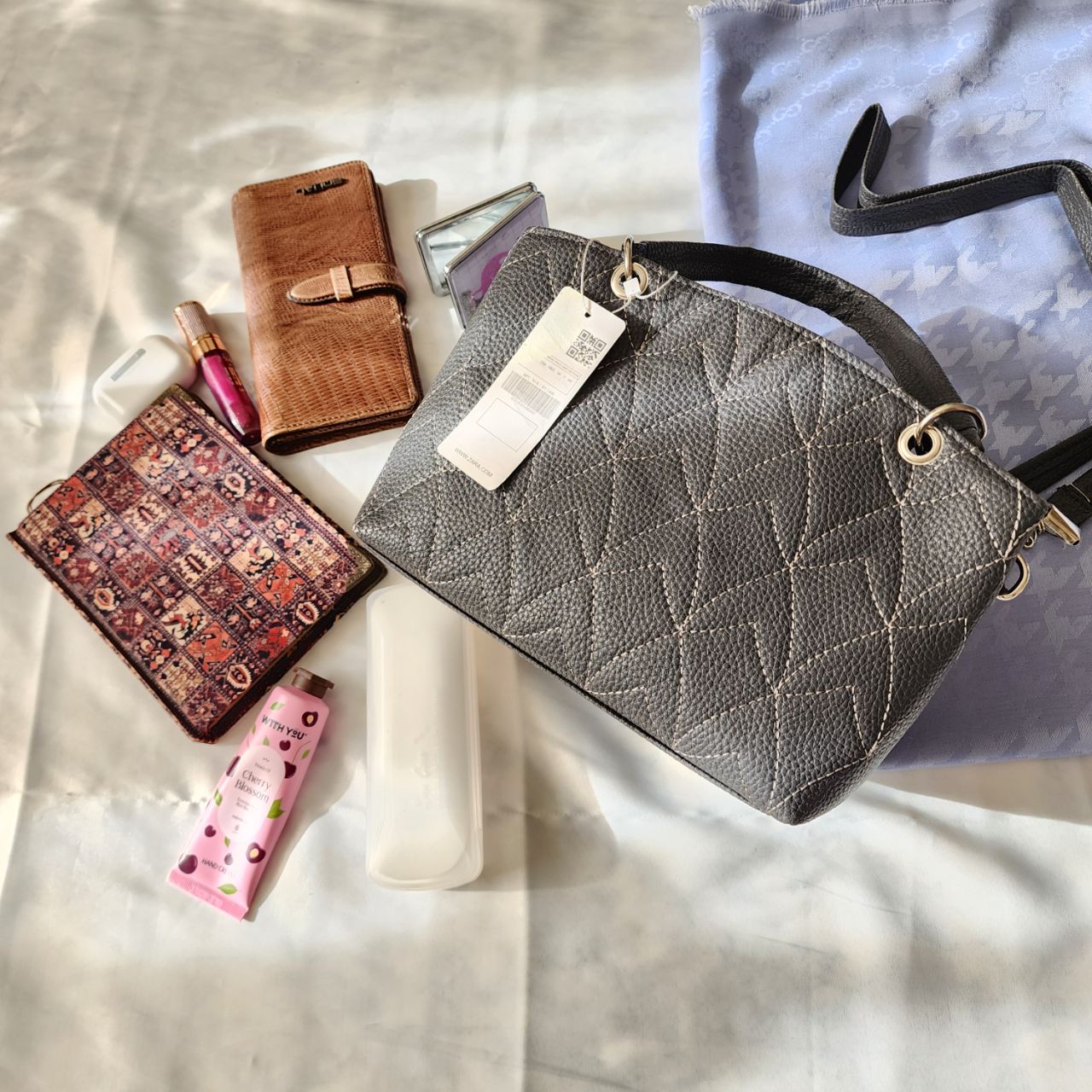 کیف زنانه گلدوزی