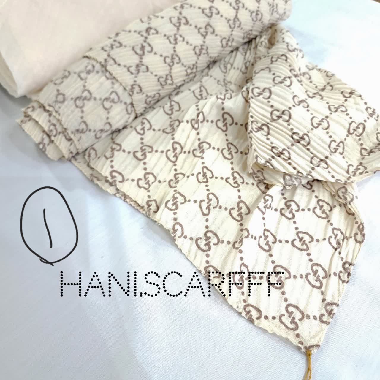 شال پلیسه طرحدار