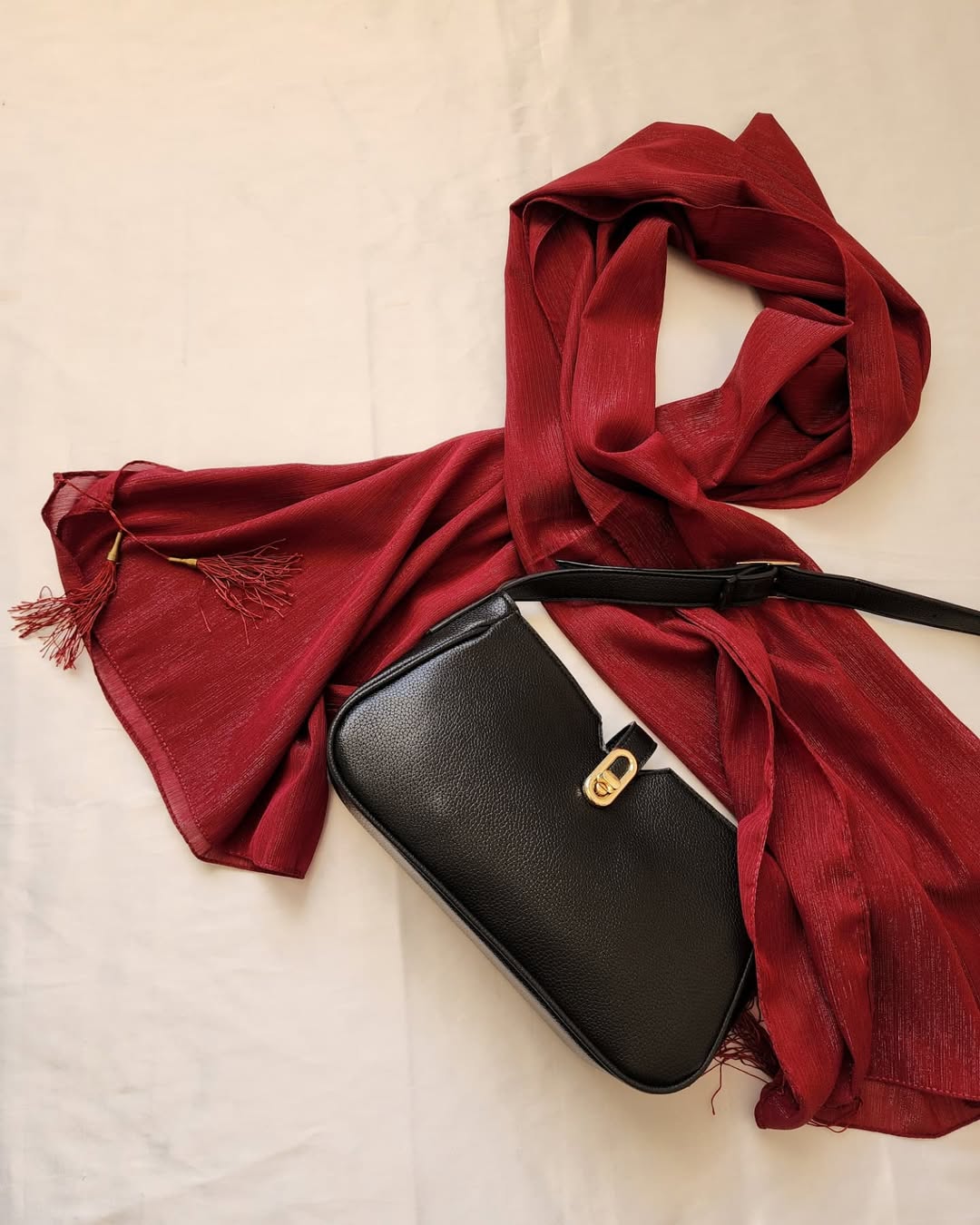 شال ناز‌ناز