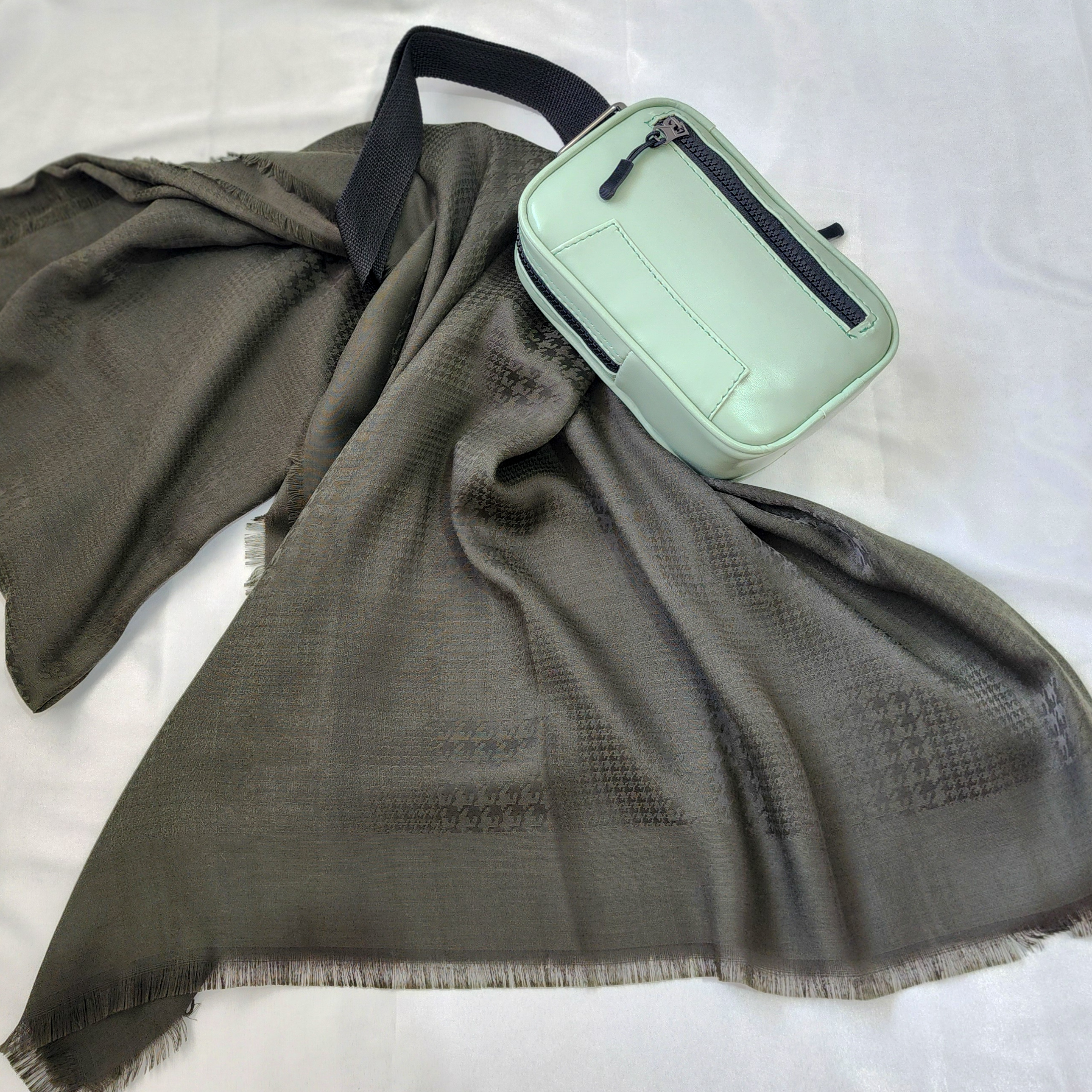 روسری ژاکارد قواره ۱۴۰